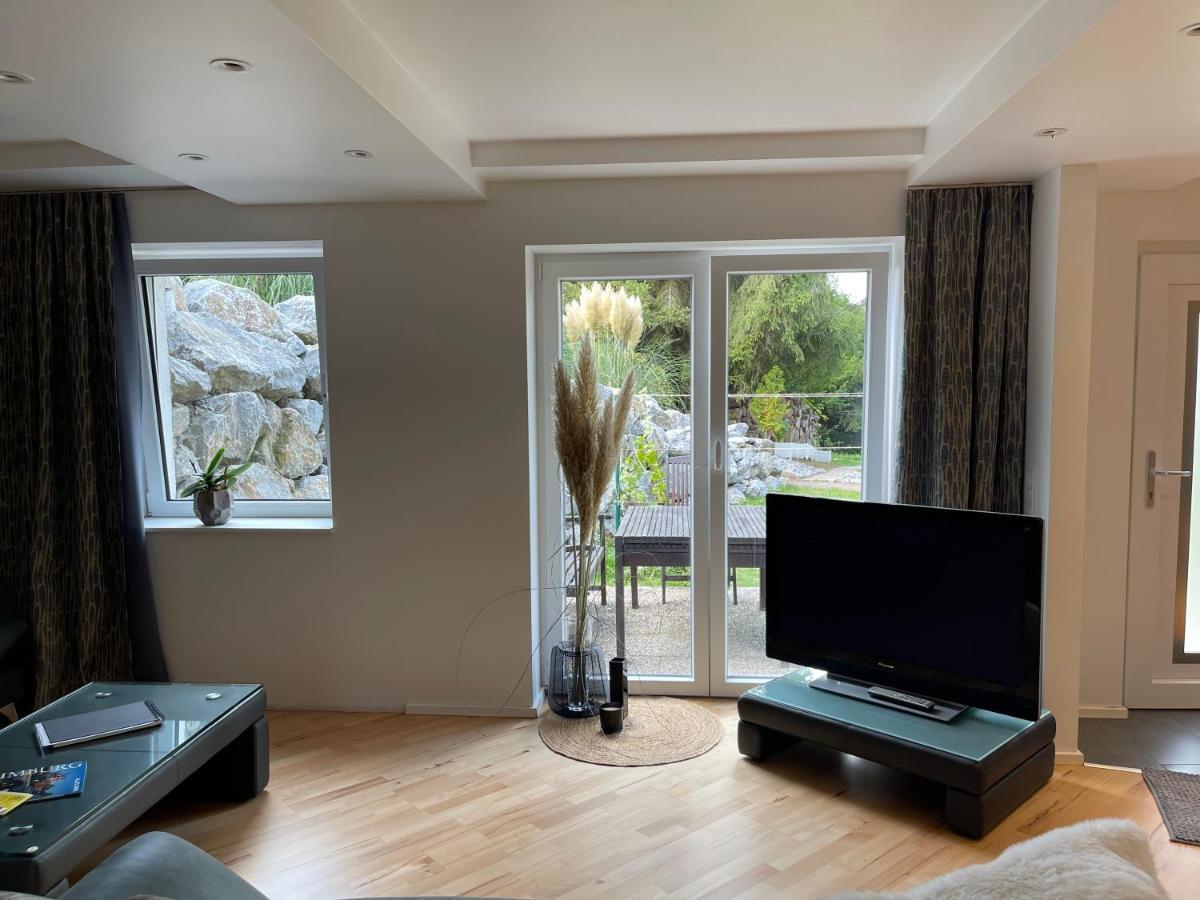 Moderne, Ruhige , Ideal Zum Abschalten Apartment *