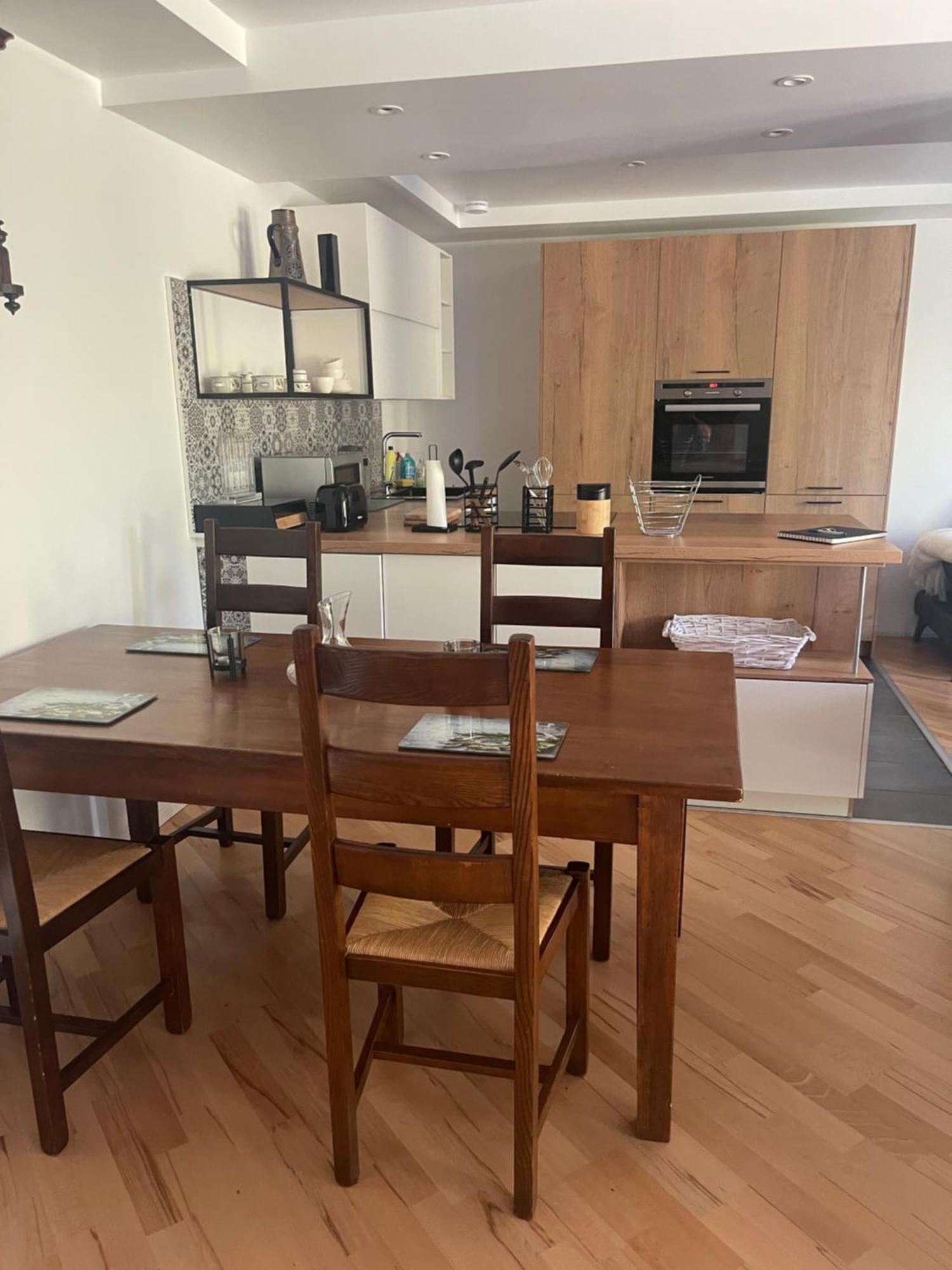 Moderne, Ruhige , Ideal Zum Abschalten