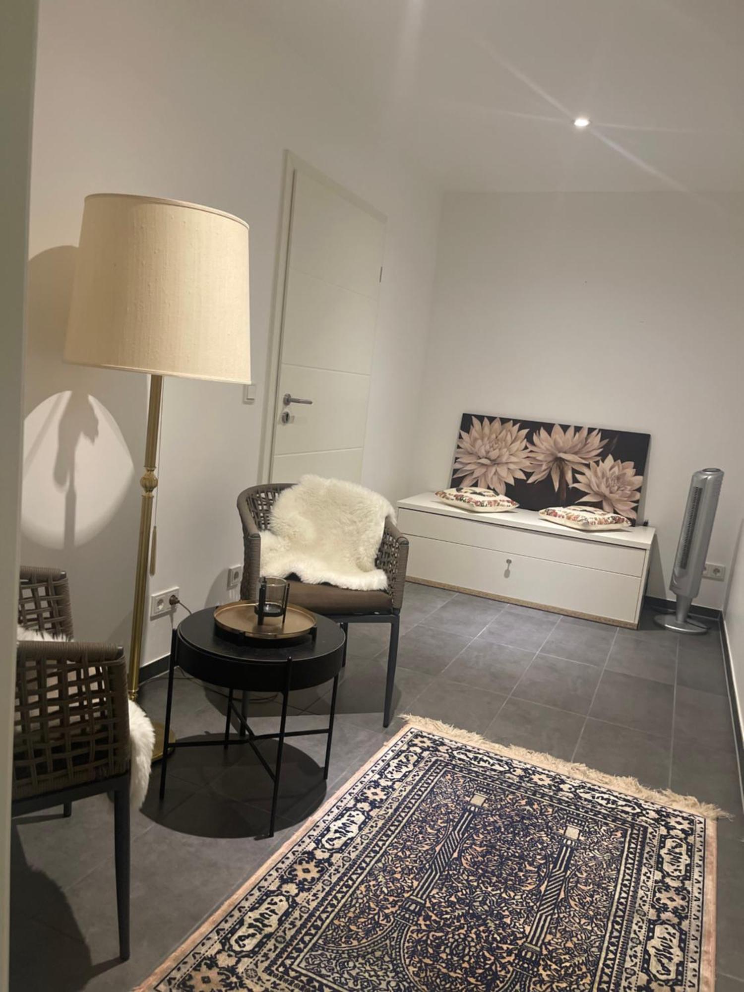 Moderne, Ruhige , Ideal Zum Abschalten * Hadamar